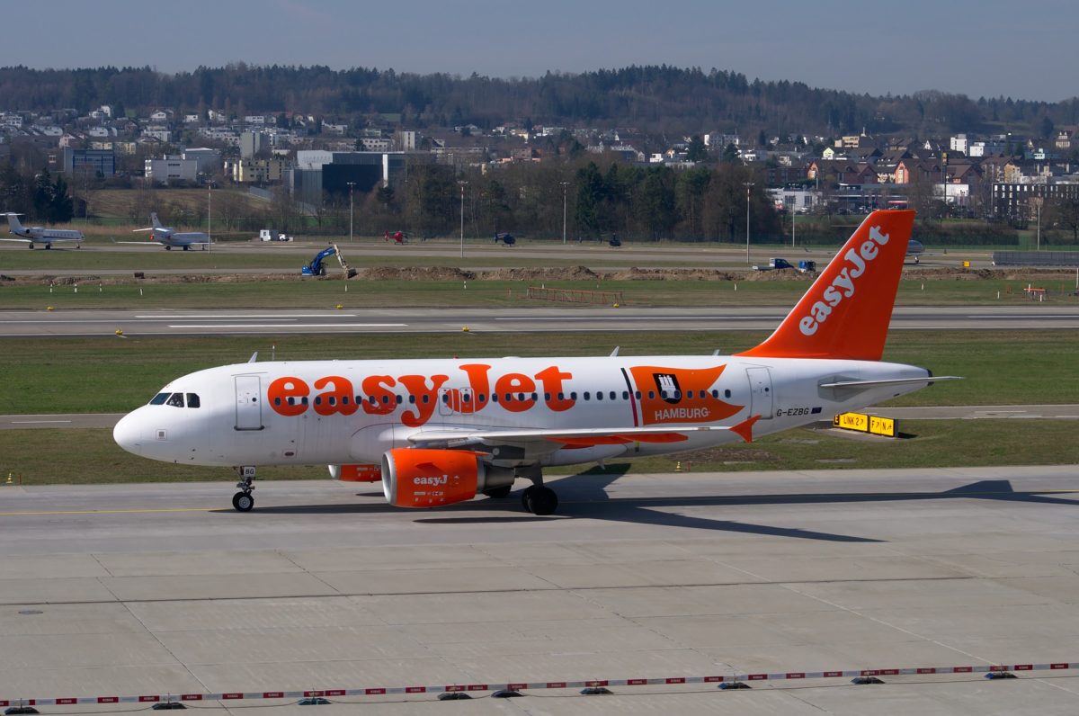 easyJet compenseert als eerste luchtvaartmaatschappij CO2-uitstoot