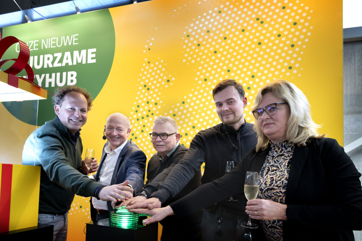 DHL opent klimaatneutrale CityHub voor omgeving Leeuwarden