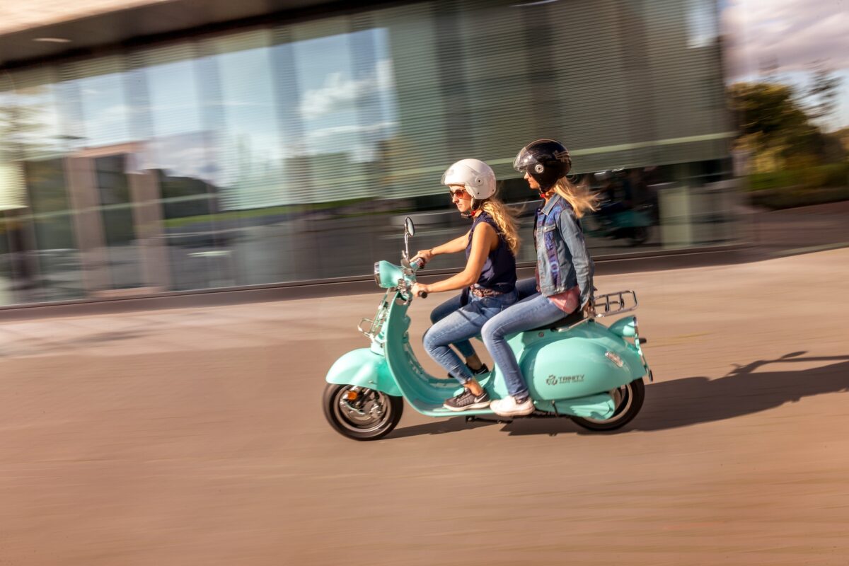 Nieuwe aanbieders deelscooters en -fietsen in Freonen-gemeente Leeuwarden